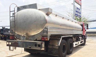 Dịch vụ xe bồn chở nước bể bơi từ Môi Trường Xanh được tin tưởng