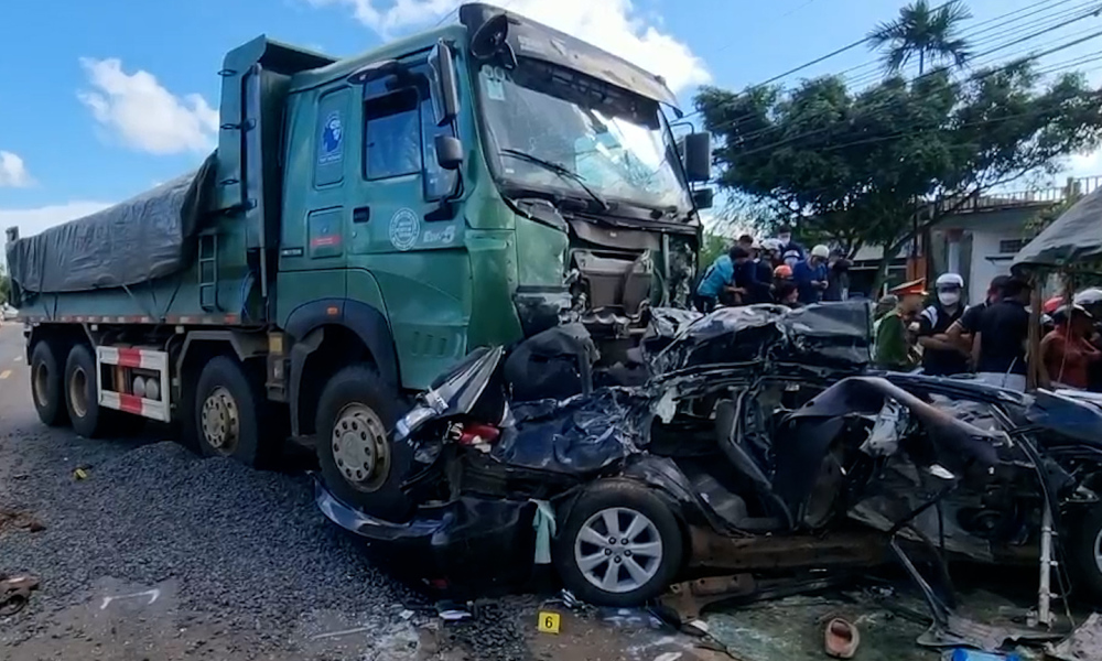 Clip tai nạn thảm khốc của clb hoàng anh gia lai