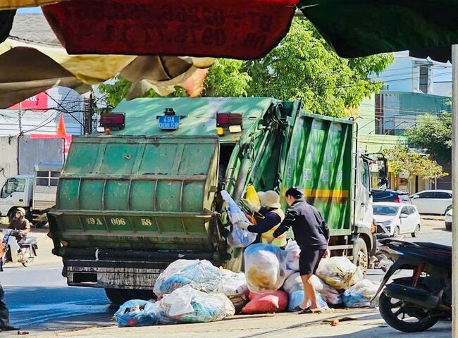 Dịch vụ thu gom r&aacute;c thải sinh hoạt với nhiều lợi &iacute;ch